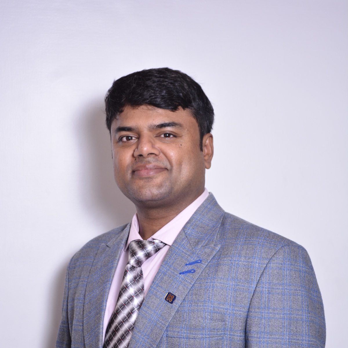 CS Avnish Sharma